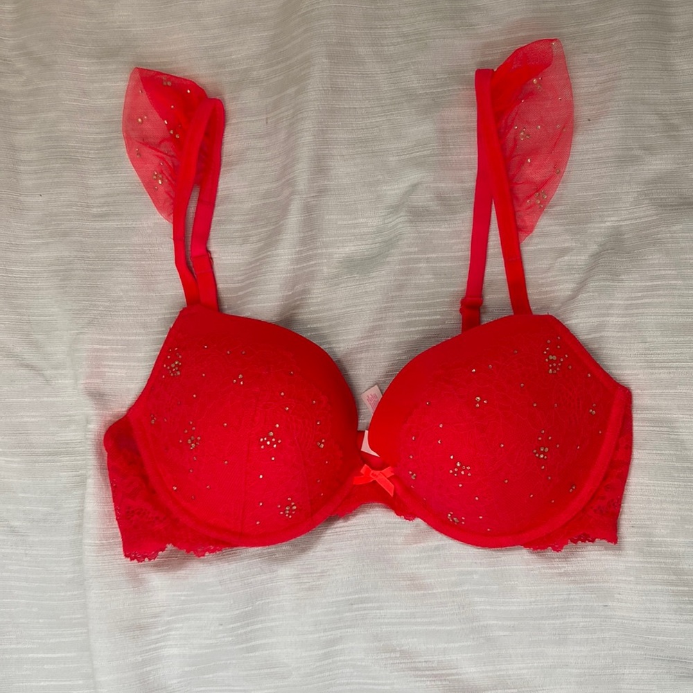 Victoria’s Secret push up bra